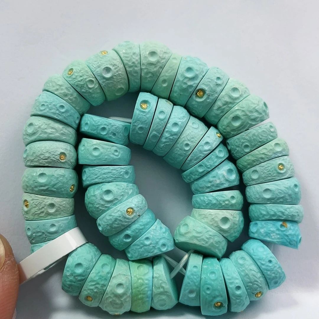 绿松石配饰未镶嵌