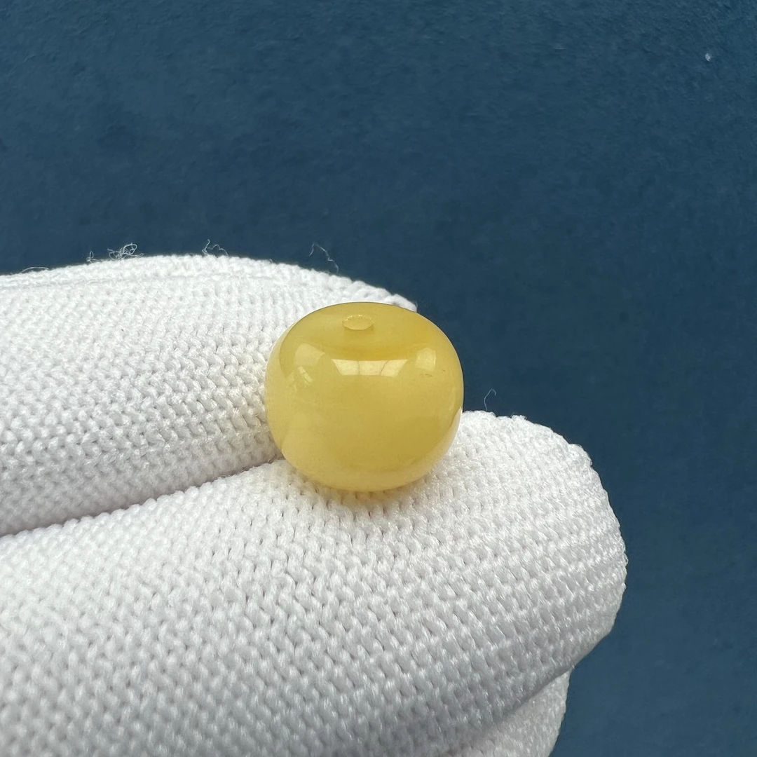 B9807天然原矿蜜蜡【微瑕】老型 11.5*8.7mm 支持复检 假一罚十