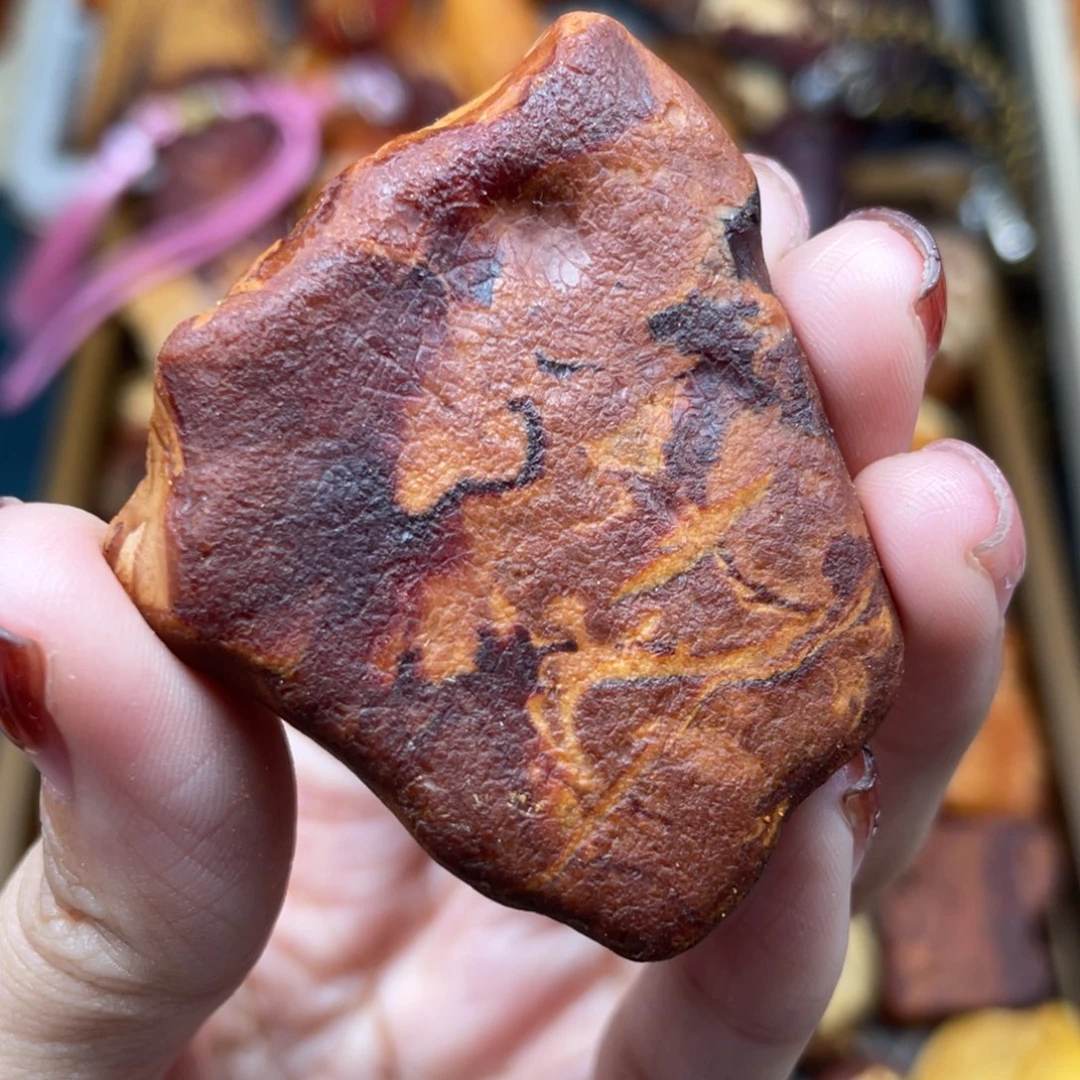 琥珀未镶嵌珠宝奇石