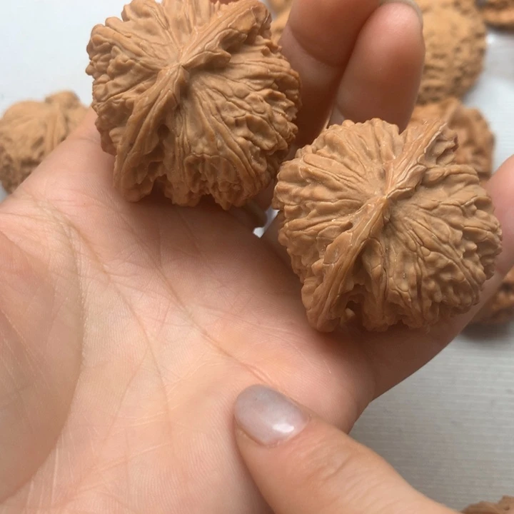 烤***鸡把件文玩核桃白狮子44