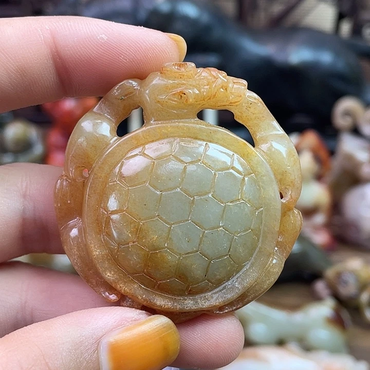 和田玉（糖玉）未镶嵌挂件