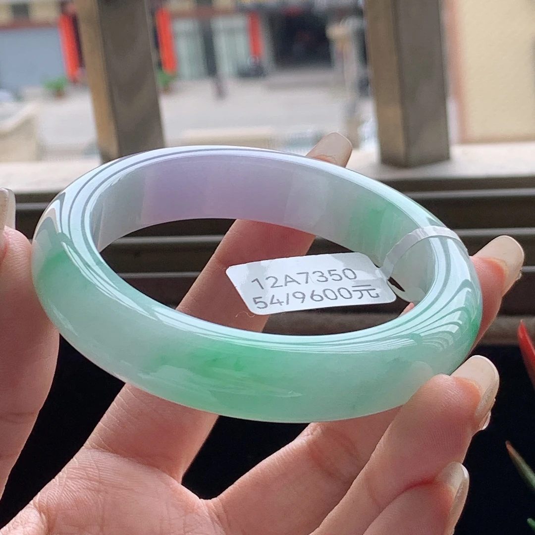 缅甸天然A货翡翠54圈冰糯春彩正圈宽边紫色飘绿手镯平安镯