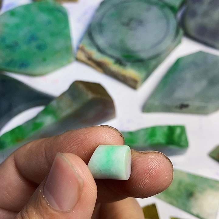 翡翠散珠天然翡翠A货挂件