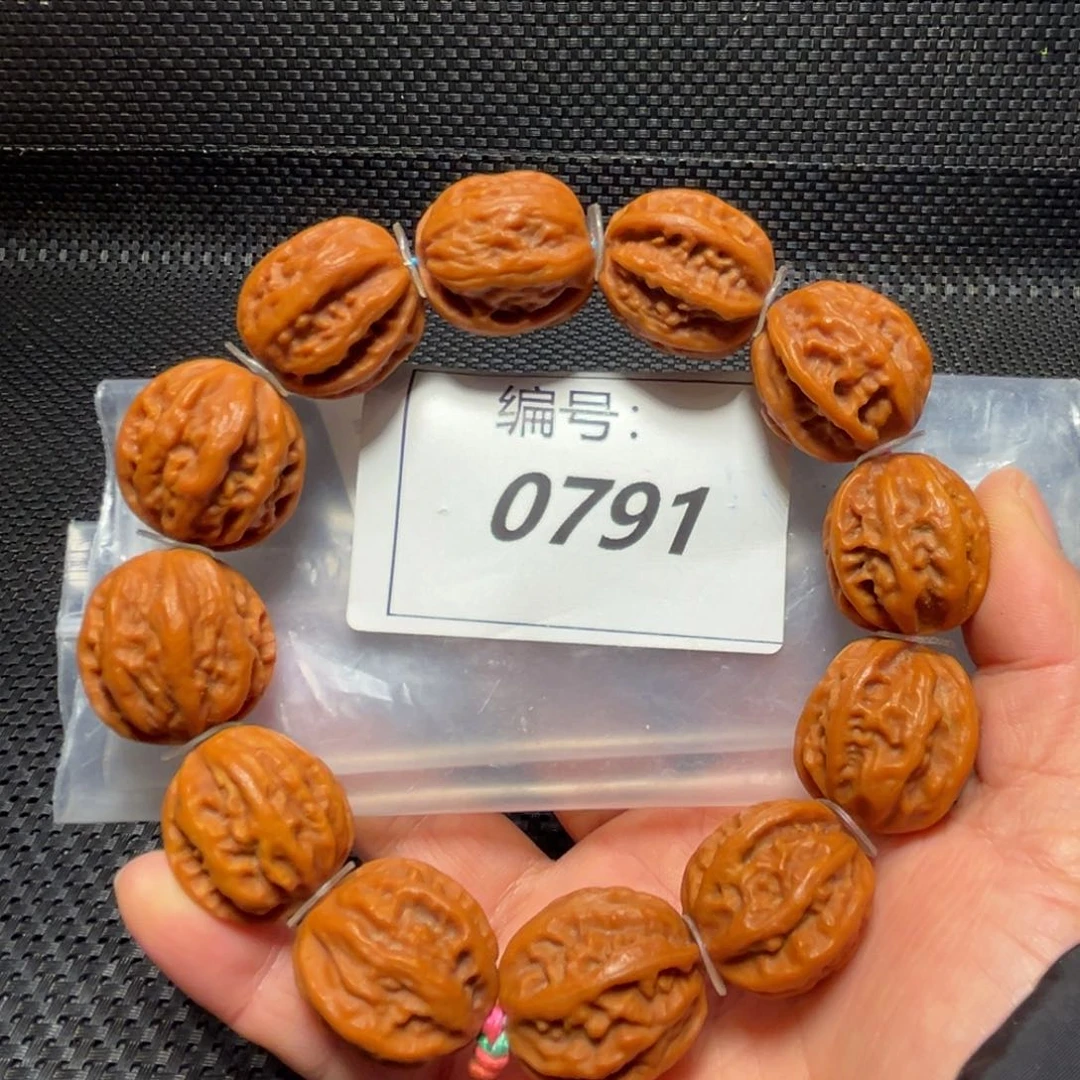 文玩核桃吊坠京八棱霸王龙23