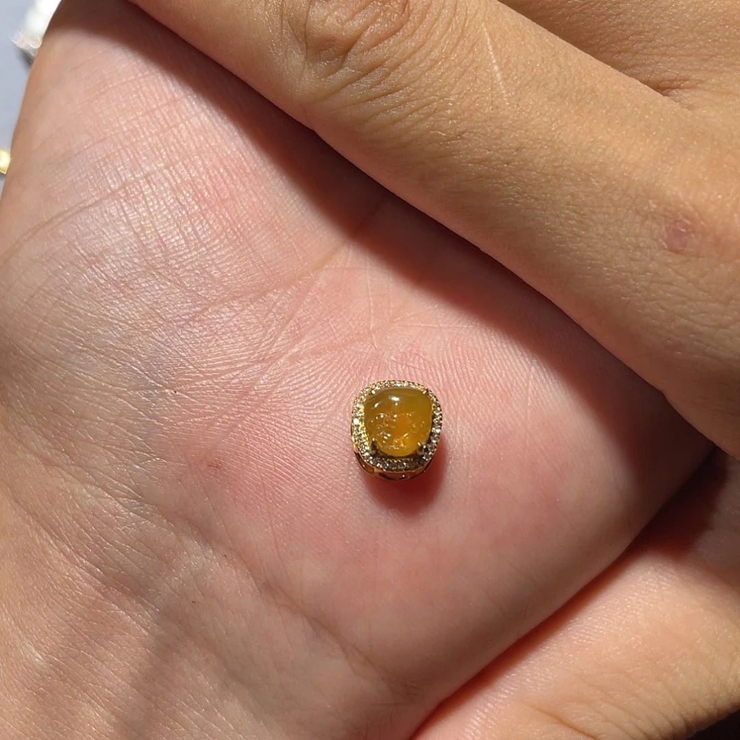 爸***阳吊坠(不含链)18K金镶嵌翡翠
