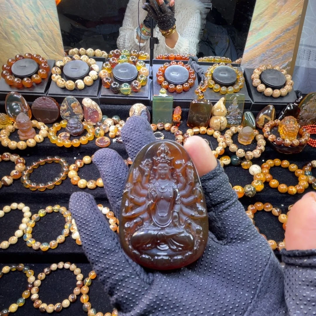 琥珀未镶嵌手串千手观音