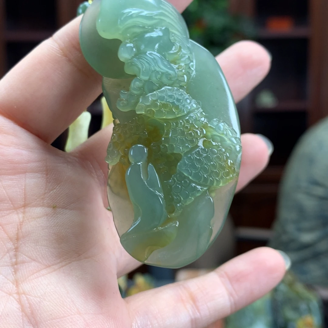 未镶嵌蛇纹石玉颈饰