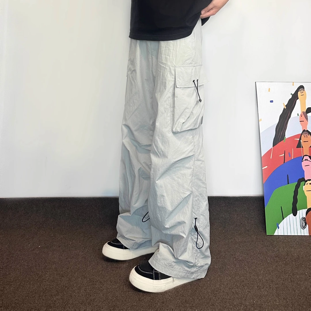 浅灰色冰丝速干伞兵裤男夏季薄款户外褶皱尼龙裤子美式工装冲锋裤