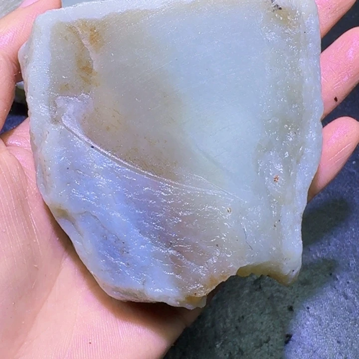 呆***佬和田玉未镶嵌珠宝半成品