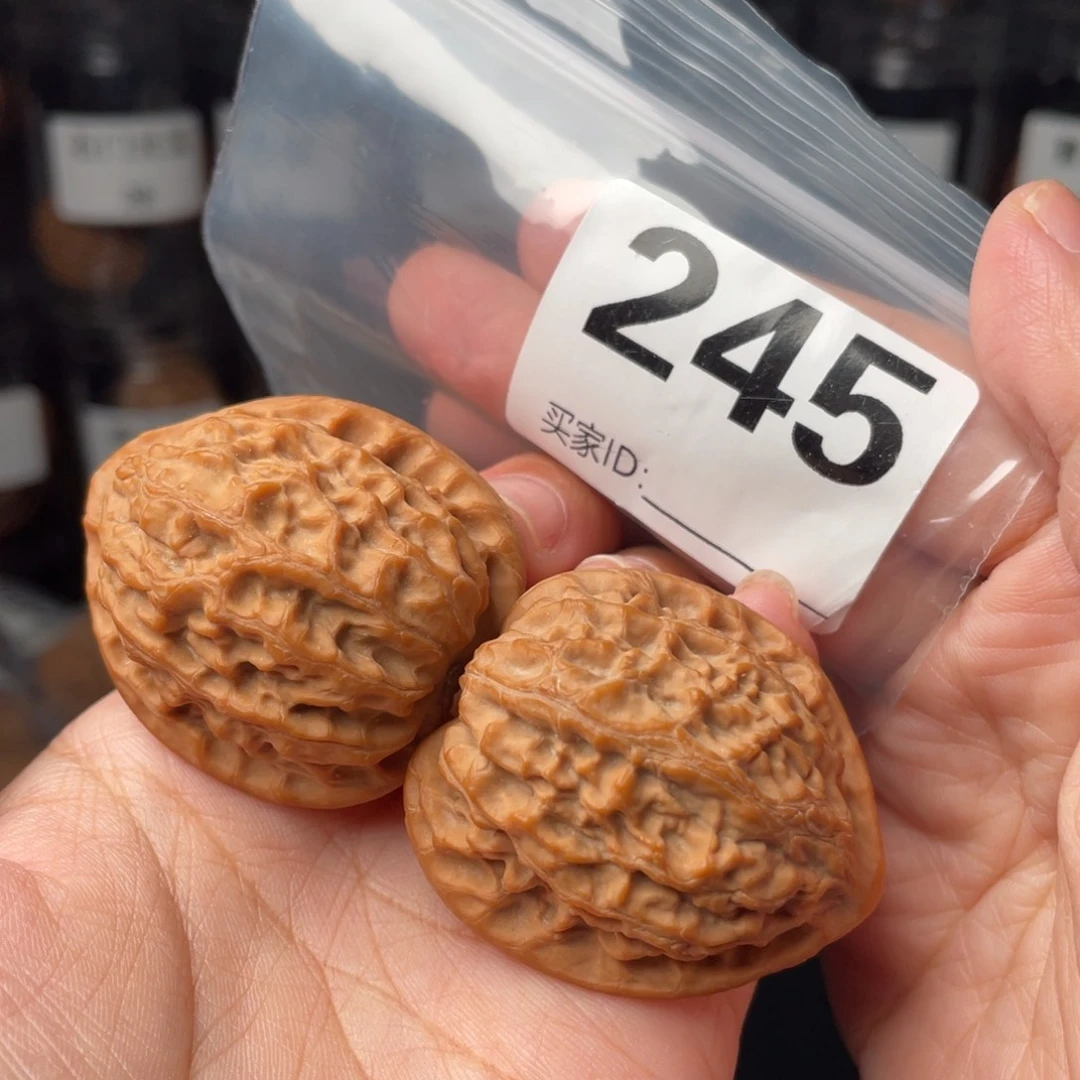 把件文玩核桃37金牛