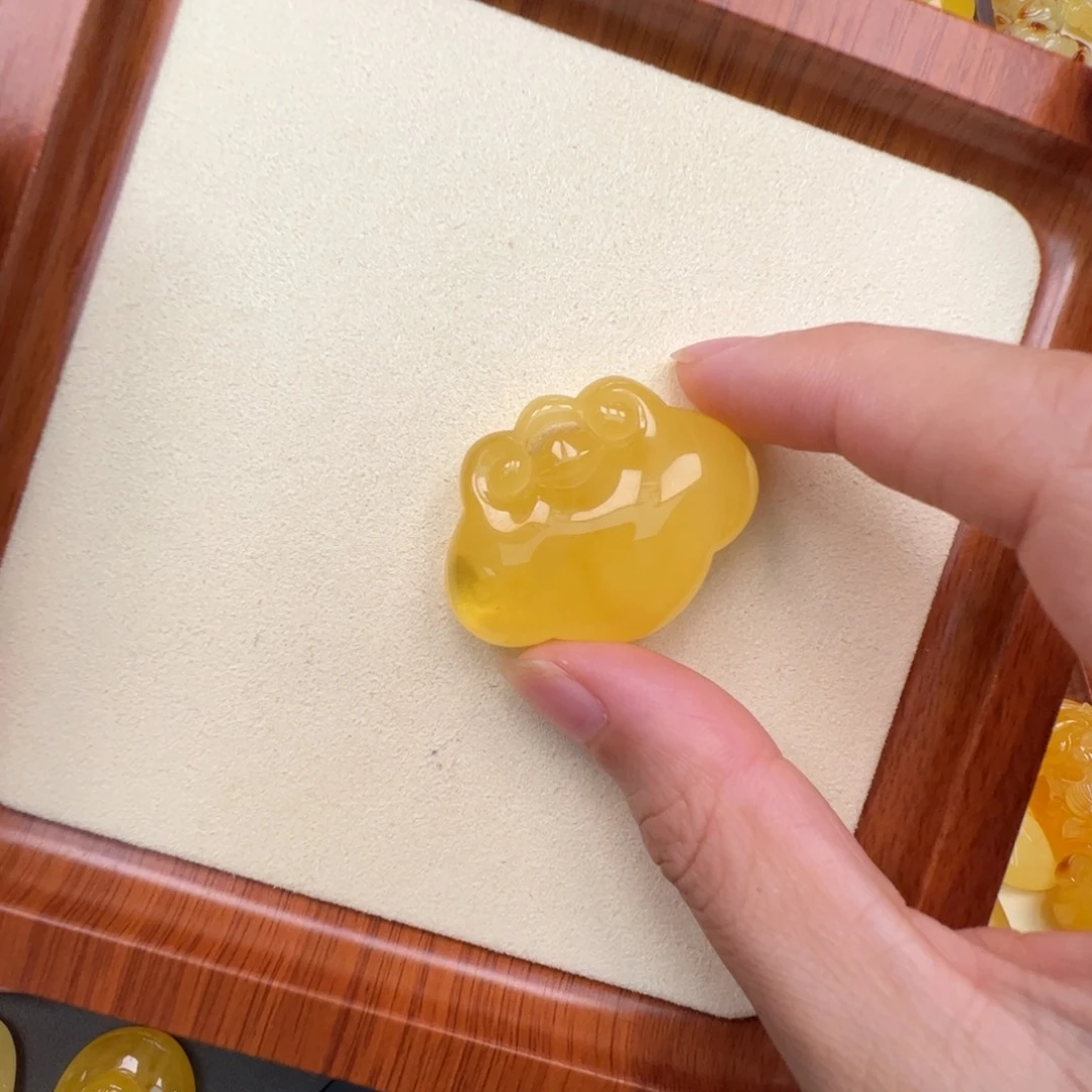 裸石蜜蜡未镶嵌蜜蜡
