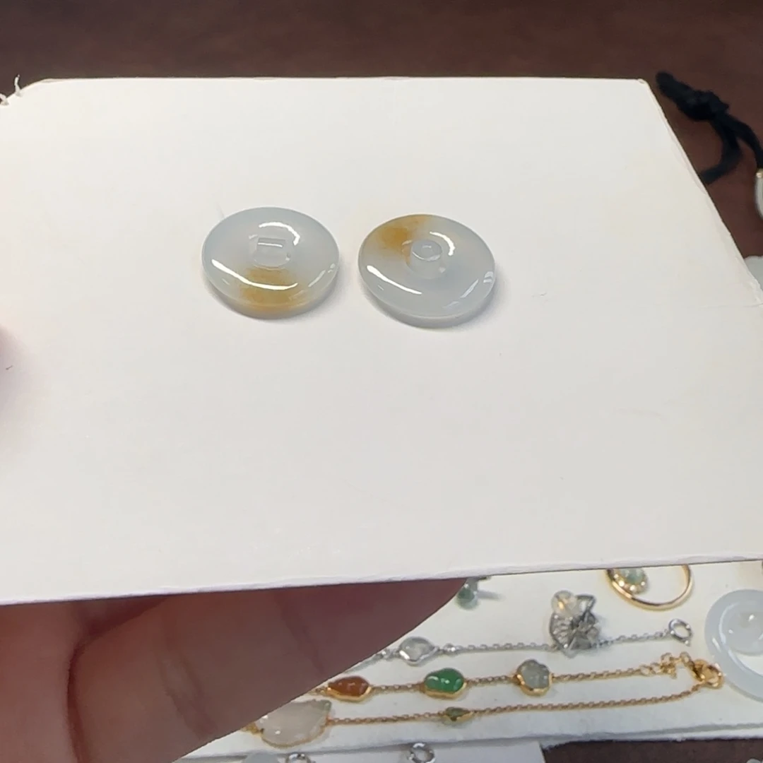 翡翠未镶嵌颈饰紫底飘黄甜甜圈15.5X2