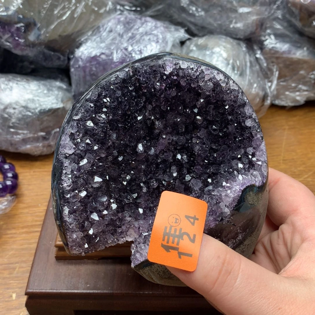 水晶大型摆件（非配饰）未镶嵌