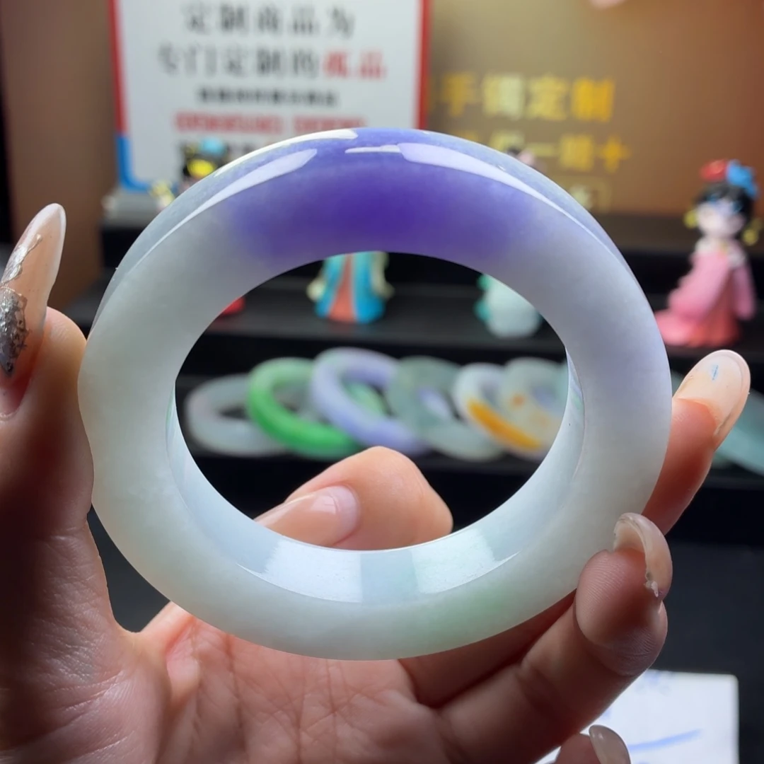 定制翡翠未镶嵌翡翠手镯