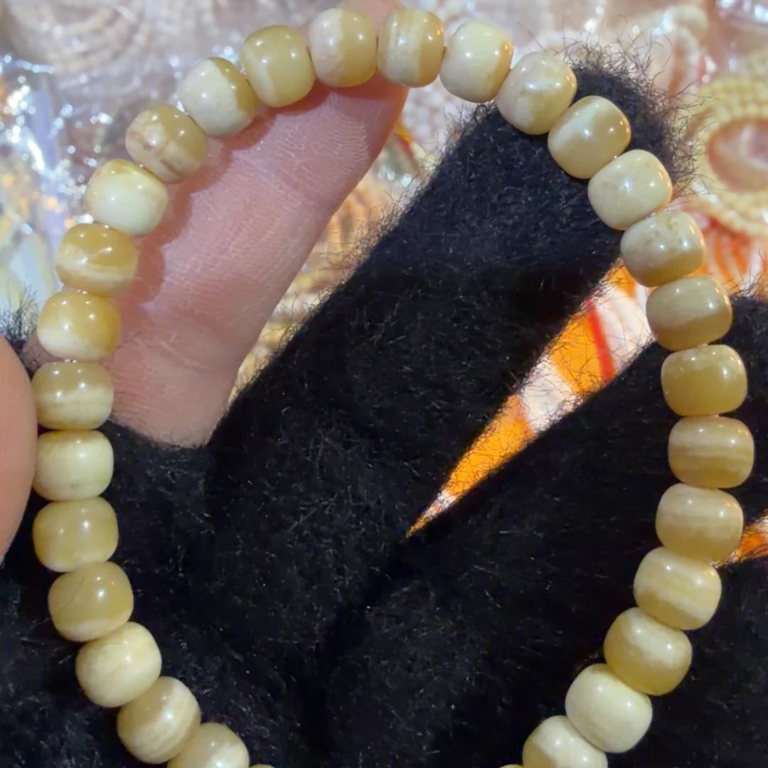 猴头核桃吊坠驼骨手持