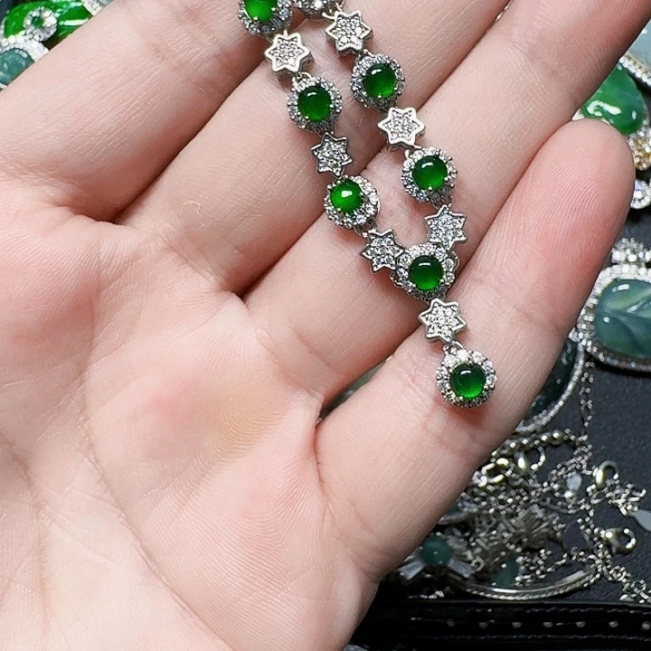 翡翠未镶嵌颈饰天然A货翡翠放漏
