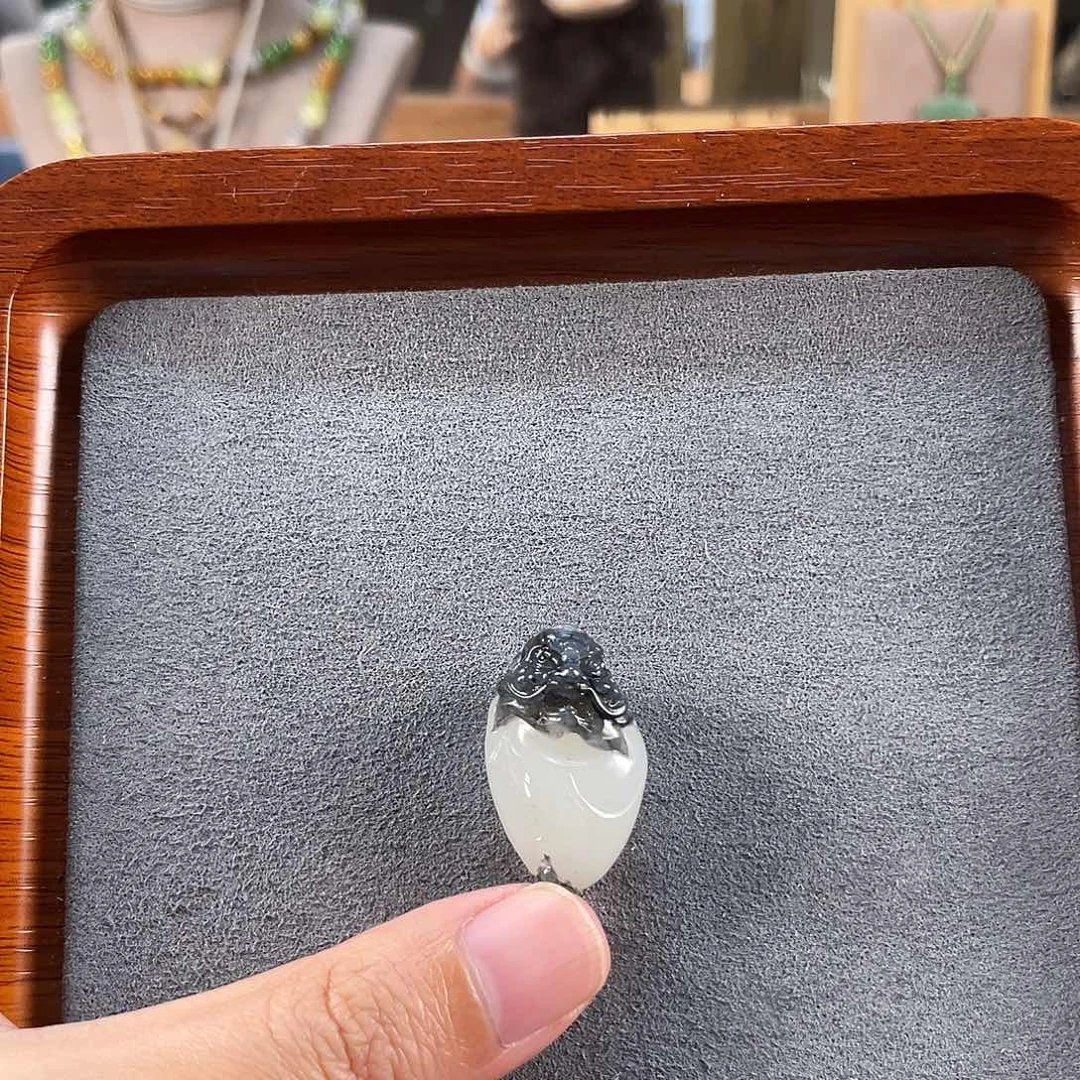 和田玉未镶嵌吊坠(不含链)