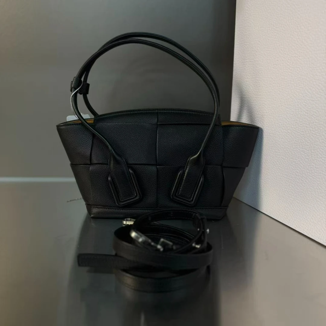 95新 BOTTEGA VENETA/葆蝶家 唐唐专属/单肩包/杭州仓/004