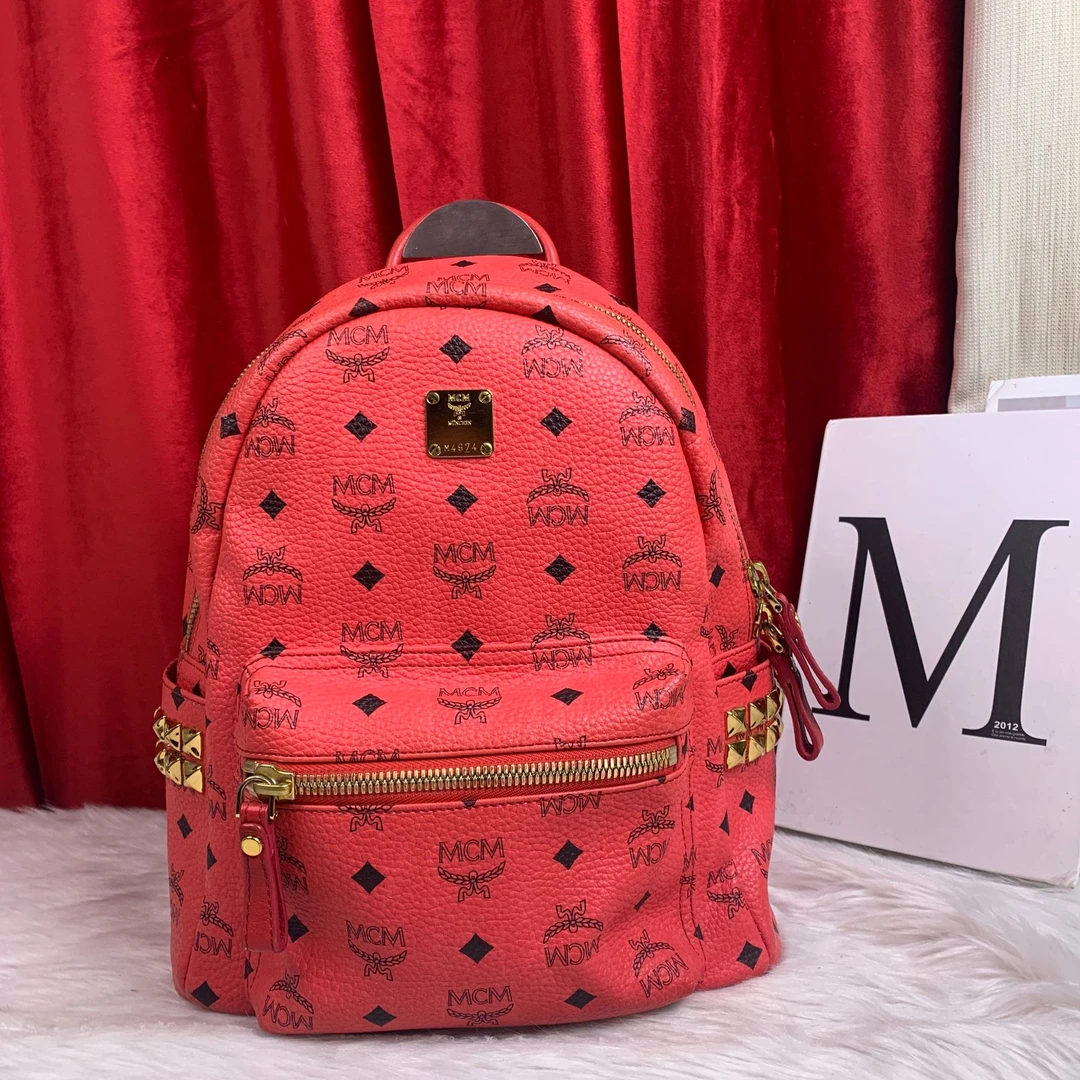 95新 MCM 西瓜红双肩包/SD08624033/4033/瑕