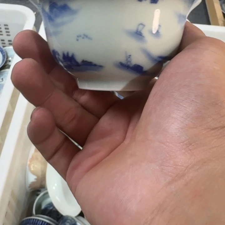 高白泥富春山居图压手杯微瑕