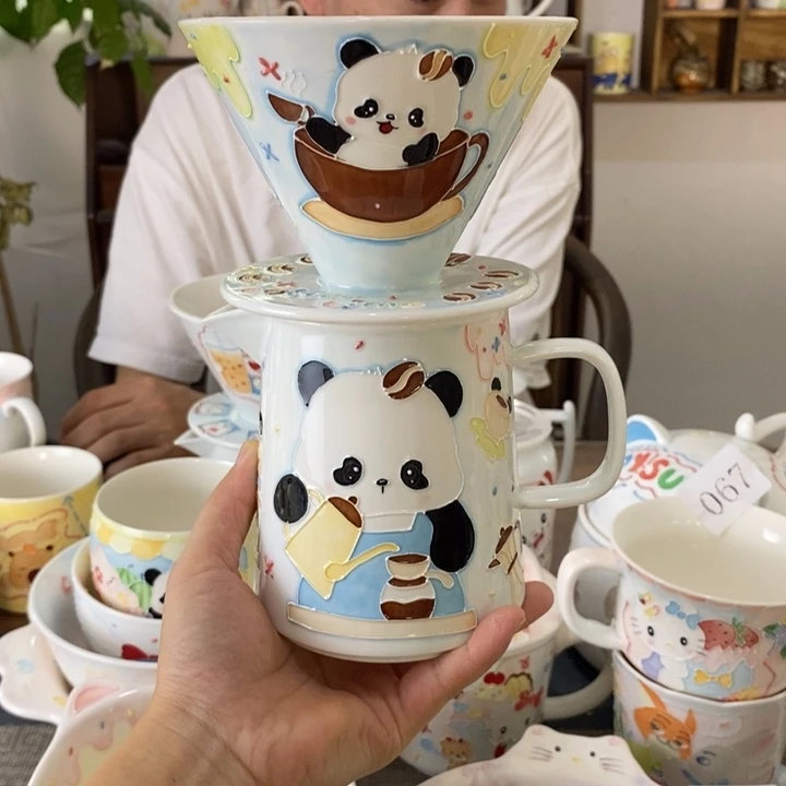 豹***猫瓷片景德镇釉下彩手绘