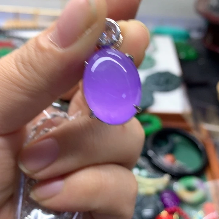 颈饰未镶嵌翡翠吊坠