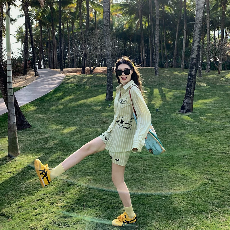 小君君布兰妮 心动奶喵/Du家原创宽松莱赛尔猫咪条纹绣花衬衣套装