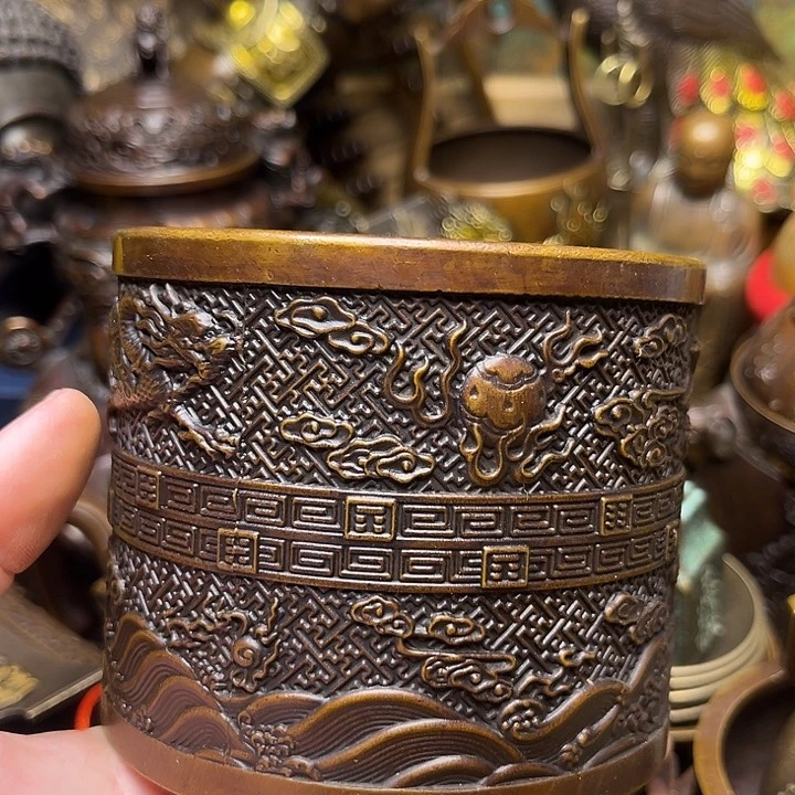 精美铜器批发档口