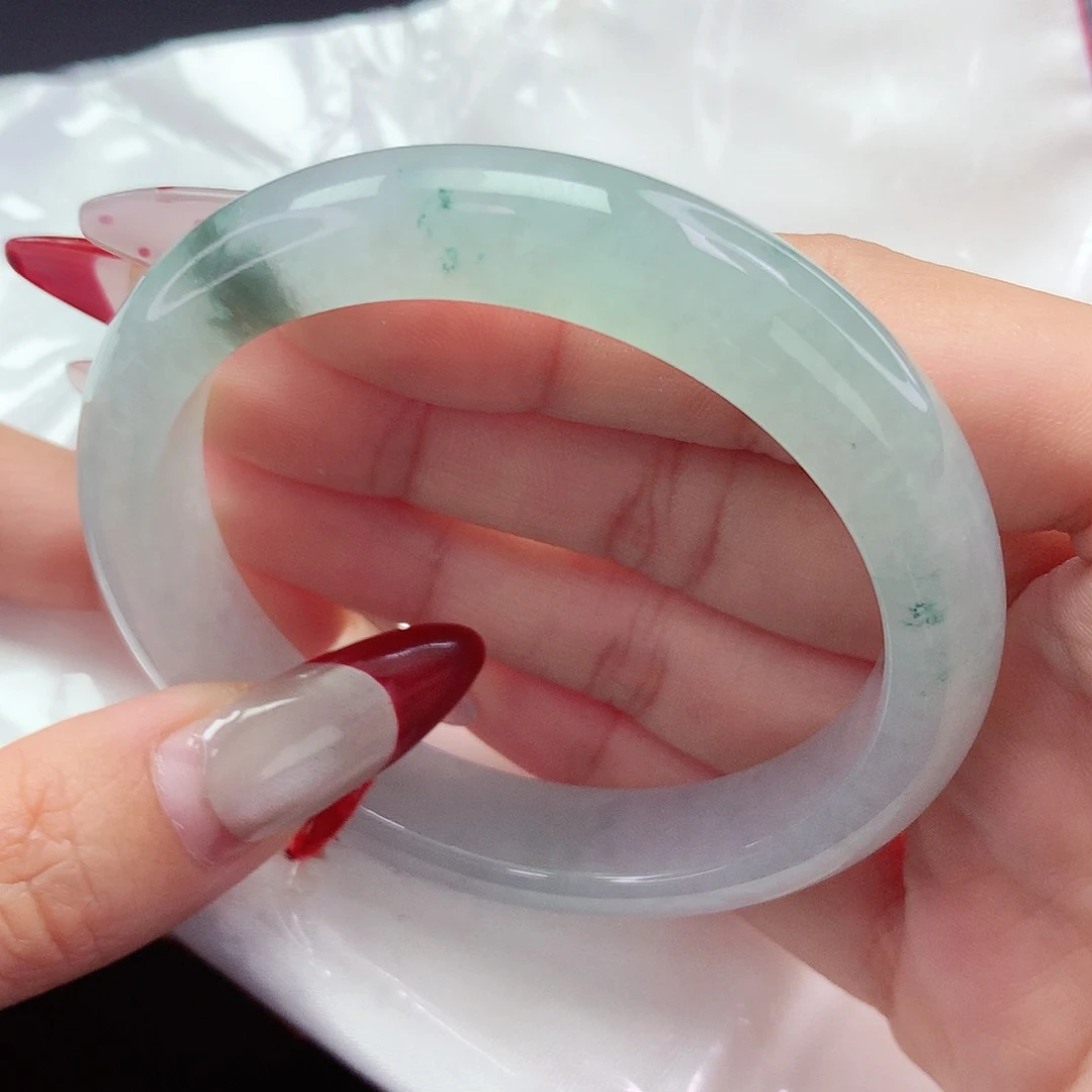 【闪购商品】翡翠手镯未镶嵌a 132388