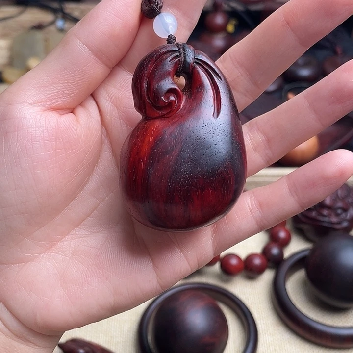 木质类檀香紫檀有钱花手把件