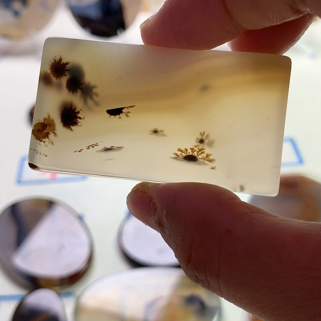 玛瑙/玉髓未镶嵌珠宝半成品