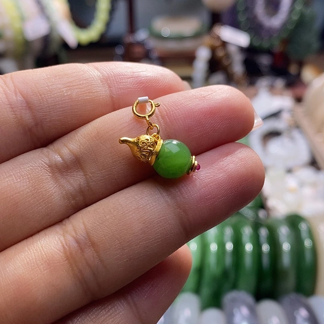 颈饰未镶嵌和田玉碧玉老矿料高冰菠菜绿葫芦小滴流