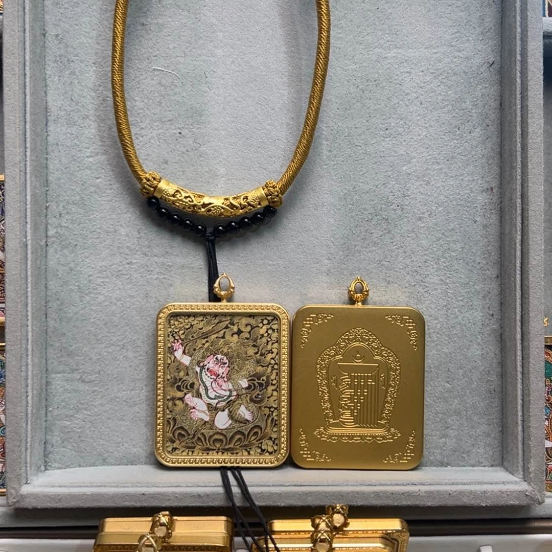 吊坠维*纳单面铜壳不动