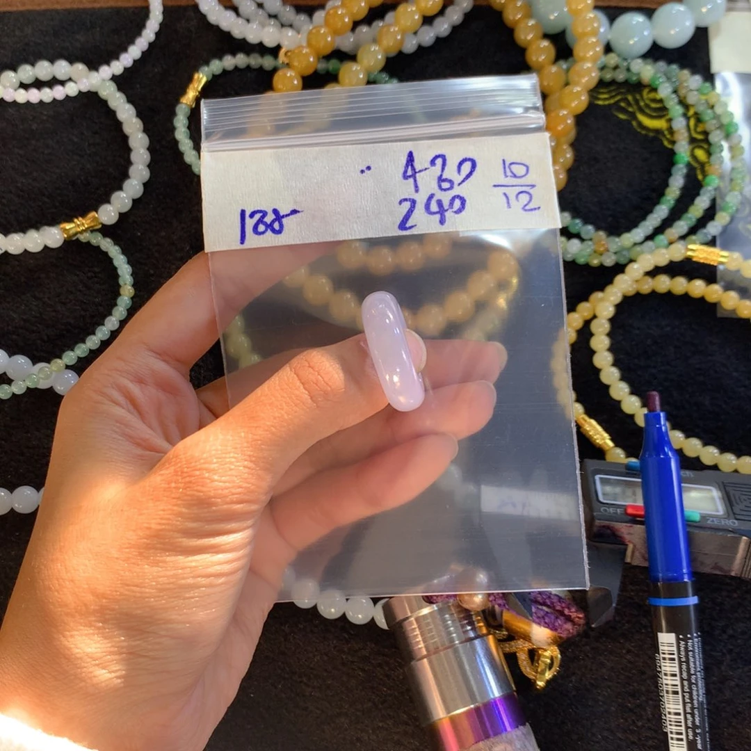 定制翡翠未镶嵌天然缅甸翡翠多样性