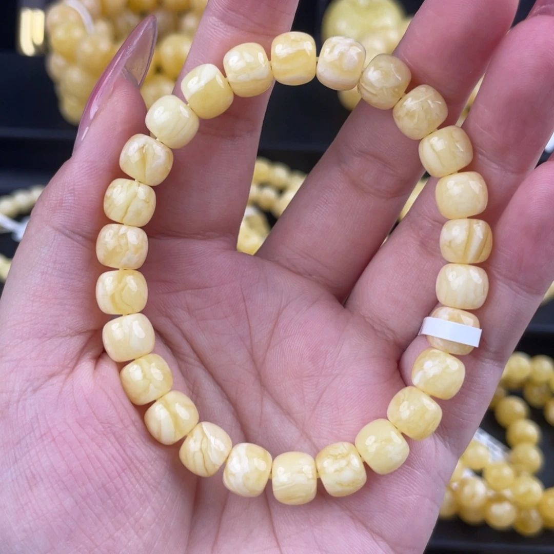 琥珀未镶嵌裸石浓蜡虎皮8.5