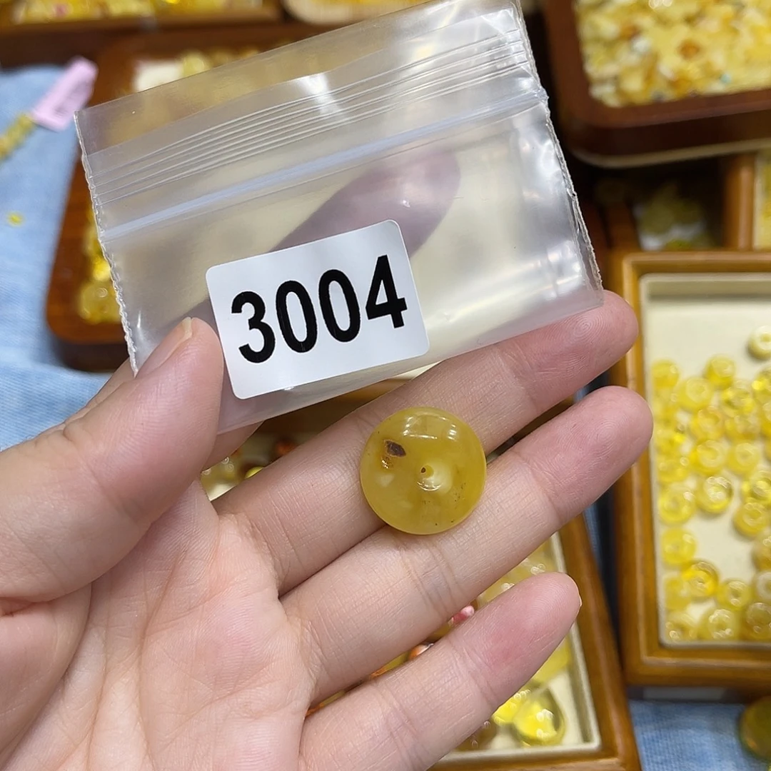 琥珀未镶嵌珠宝奇石