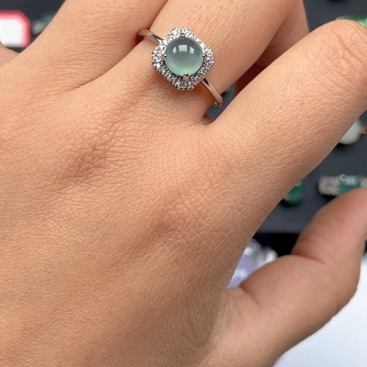 翡翠未镶嵌戒指戒指