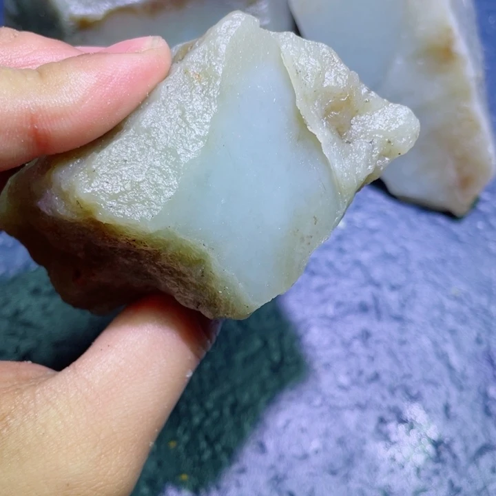 和田玉未镶嵌珠宝半成品