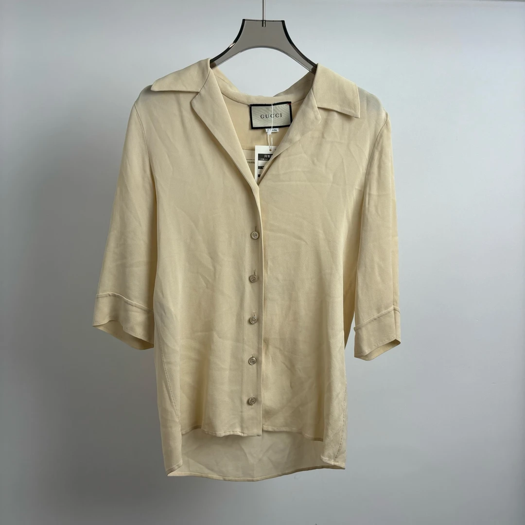 95新 GUCCI/古驰 米色翻领真丝短袖 38码 GM002007