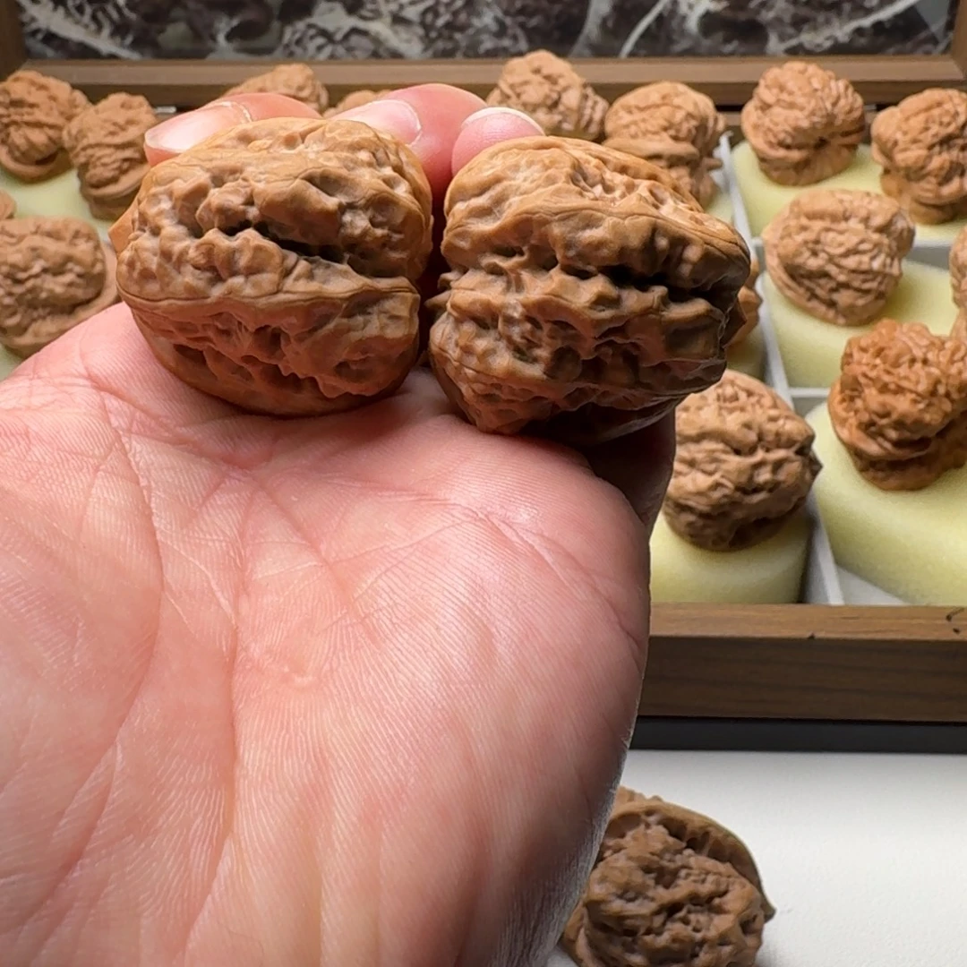 Z***w文玩核桃吊坠延庆蛤蟆头