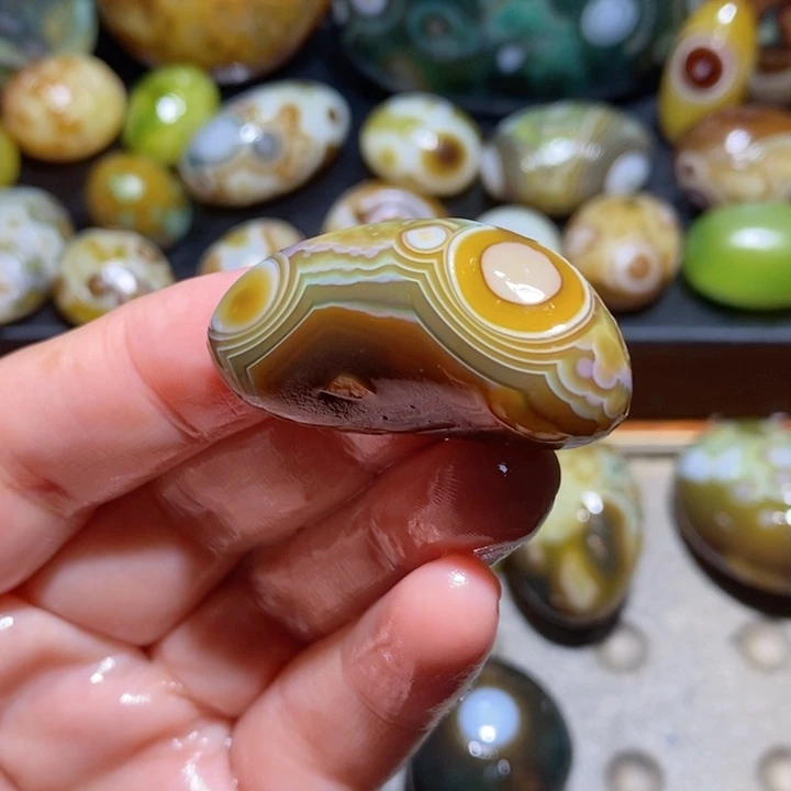 未镶嵌玛瑙/玉髓珠宝半成品109