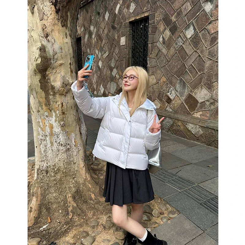 白色羽绒服女短款2025冬季新款小个子高级感爆款白鸭绒面包服外套
