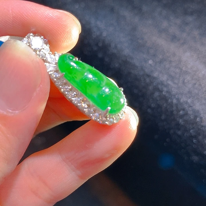 【闪购商品】翡翠颈饰银S925镶嵌翡翠