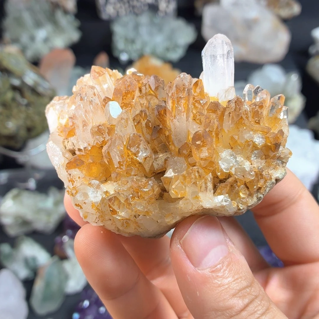 石材黄皮白水晶晶簇