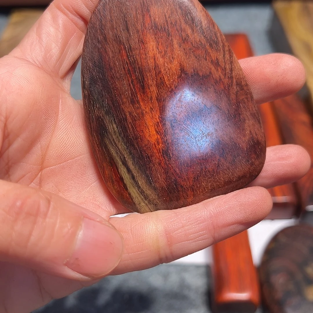 交趾黄檀（大红酸枝）m**s