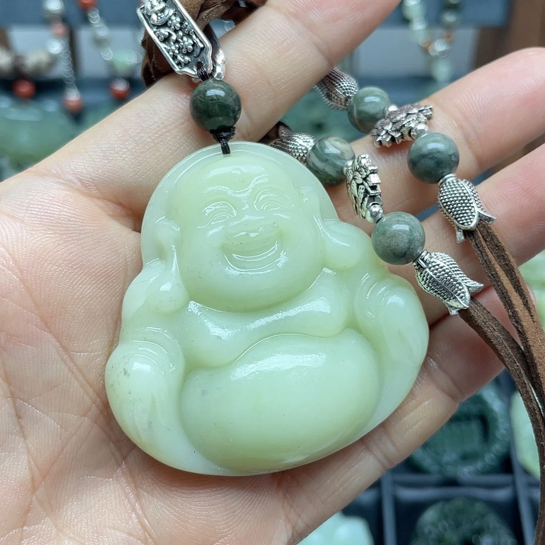 蛇纹石玉未镶嵌颈饰