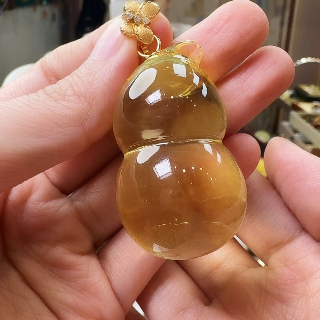 琥珀未镶嵌颈饰吊坠