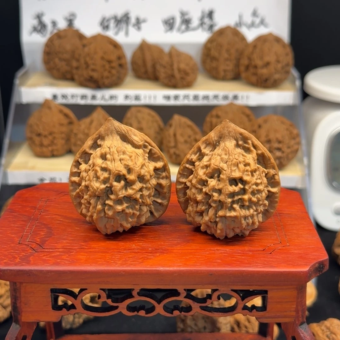 胺***酮文玩核桃把件41尺王勇官帽（原生态）