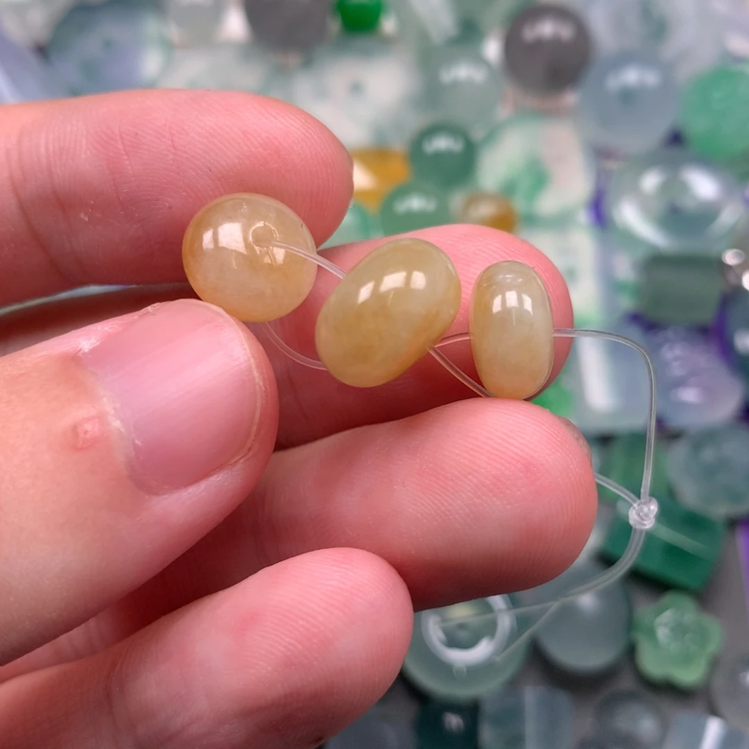 定制翡翠未镶嵌挂件