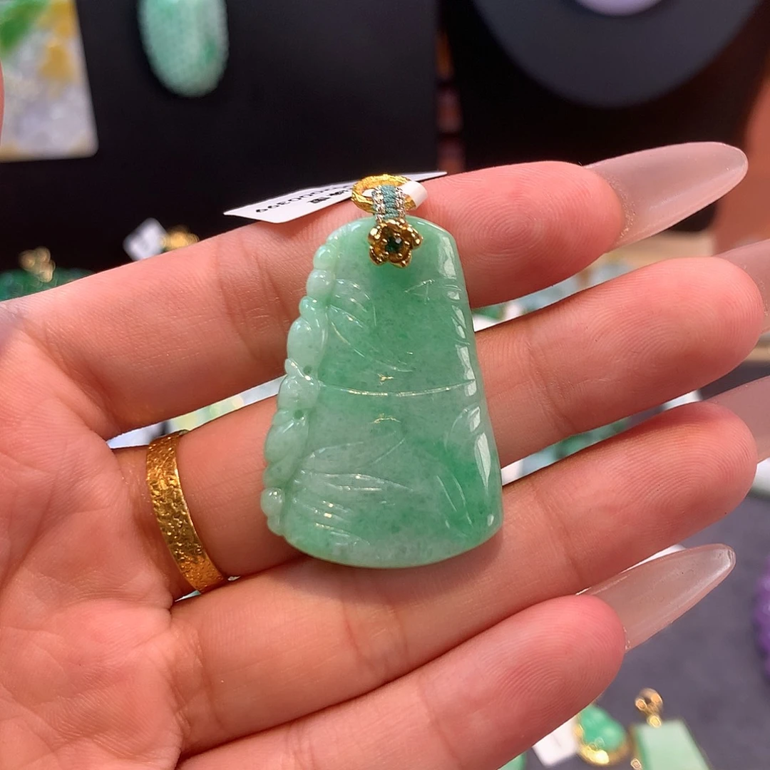 翡翠未镶嵌吊坠(不含链)翡翠